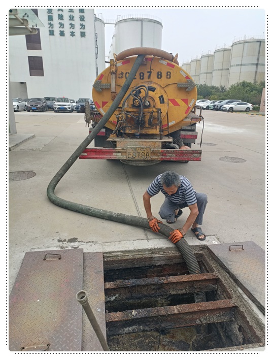 东港隔油池清掏