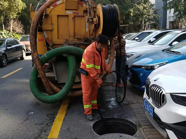 东港排污管道清淤